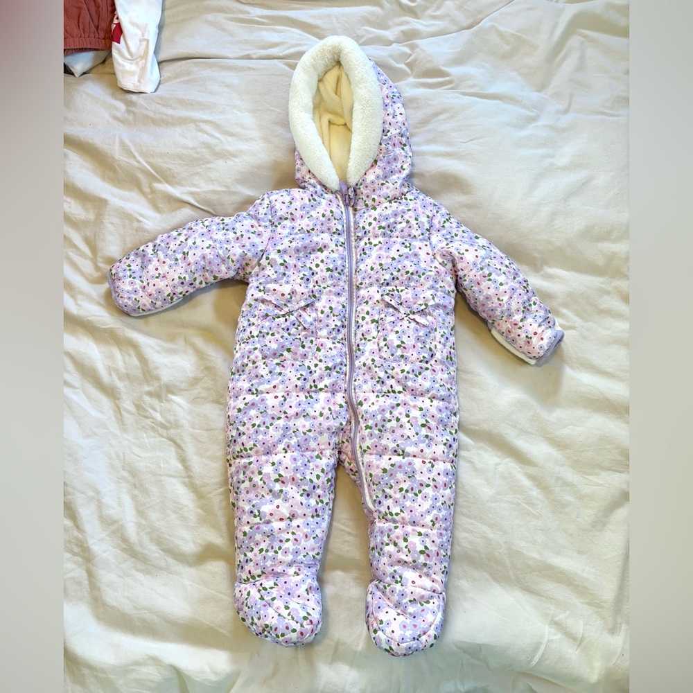 Ditzy Print Faux Fur Trim Coverall for Infant size 3-6 months NWOT - Picture 2 of 4